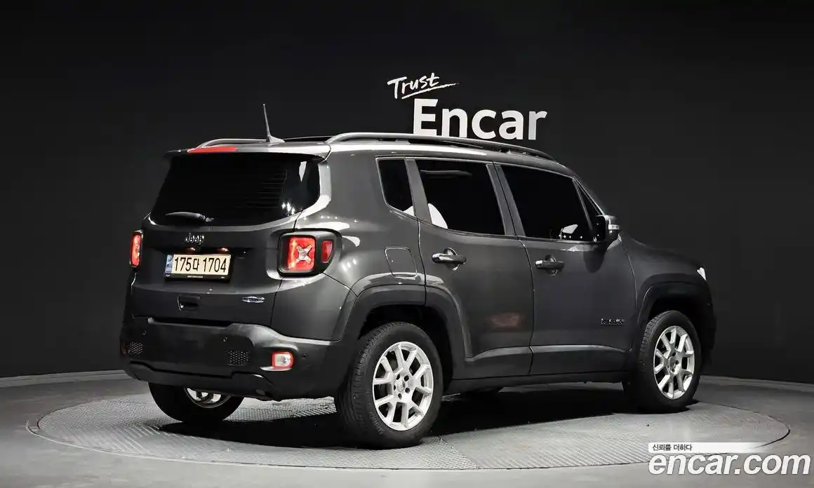 Jeep Renegade 2021 2.4 Автомат в Москве № 169447, фото 19