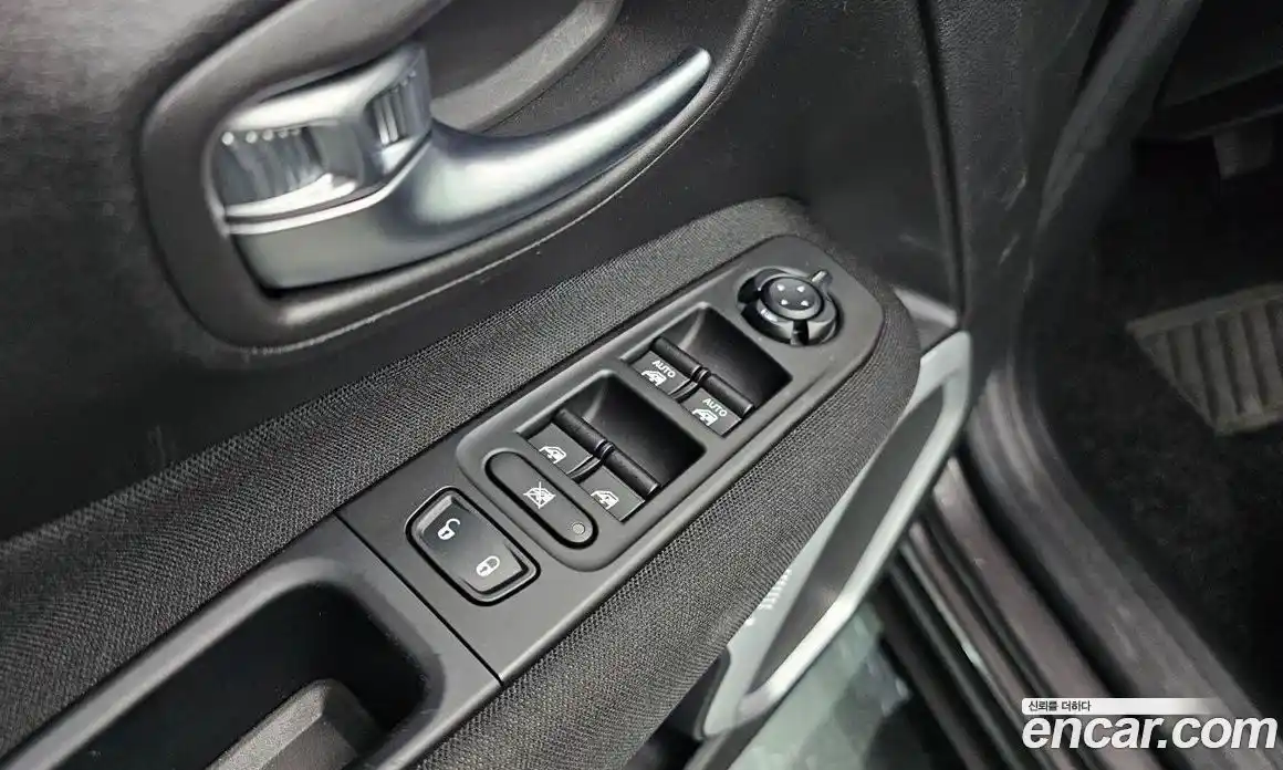 Jeep Renegade 2021 2.4 Автомат в Москве № 169447, фото 20