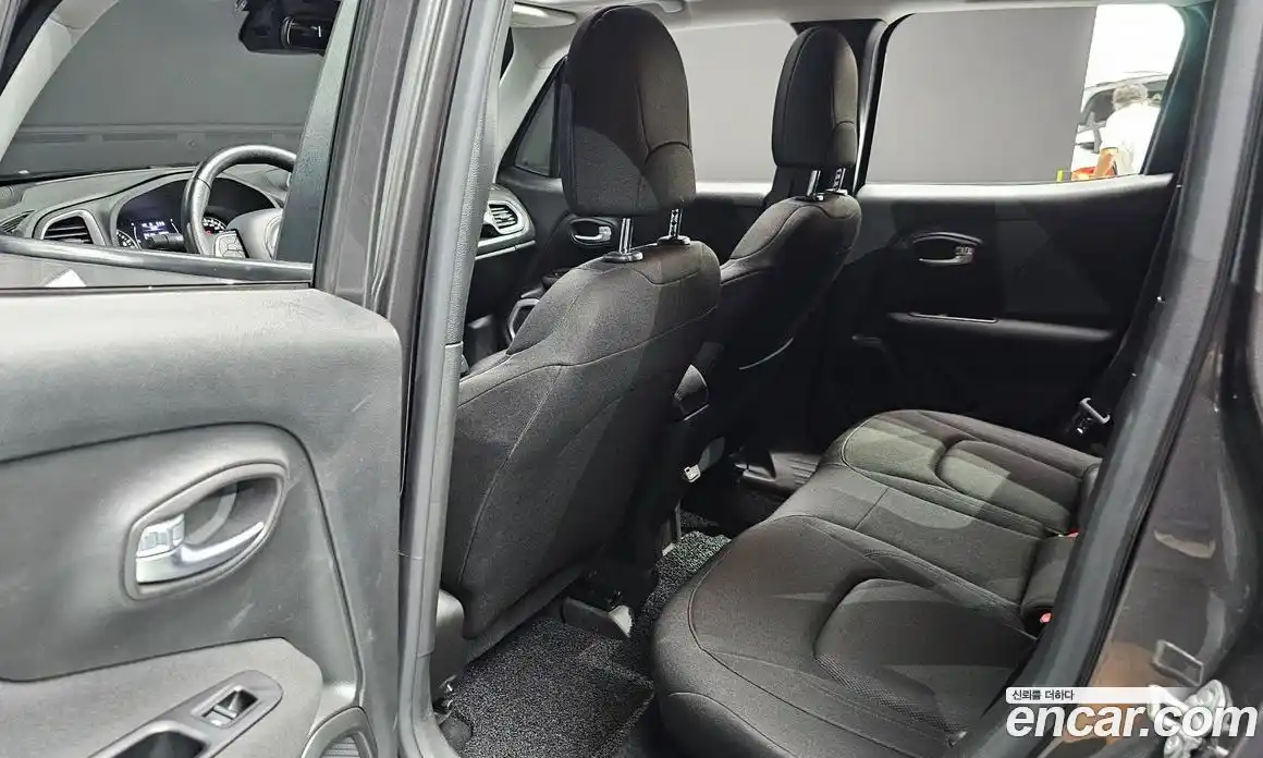 Jeep Renegade 2021 2.4 Автомат в Москве № 169447, фото 5