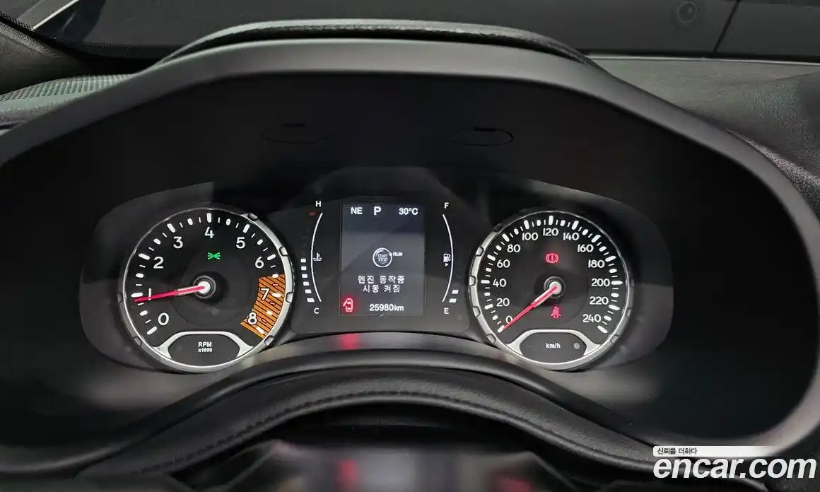 Jeep Renegade 2021 2.4 Автомат в Москве № 169447, фото 9