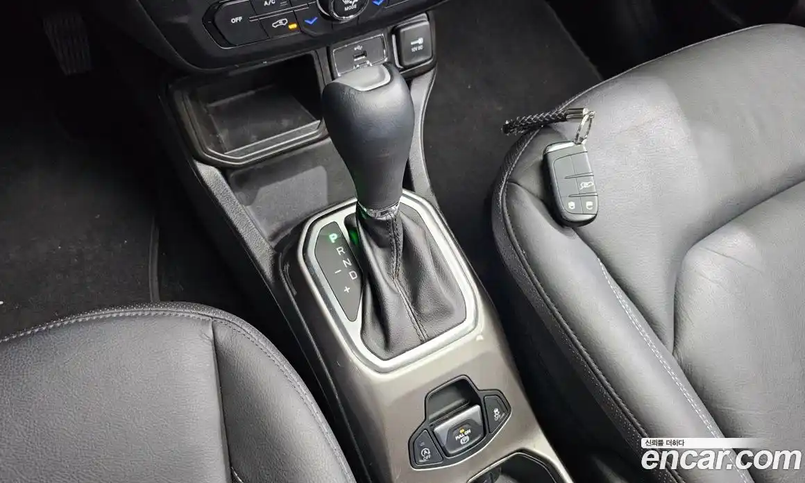 Jeep Renegade 2022 1.3 Автомат в Москве № 169457, фото 11