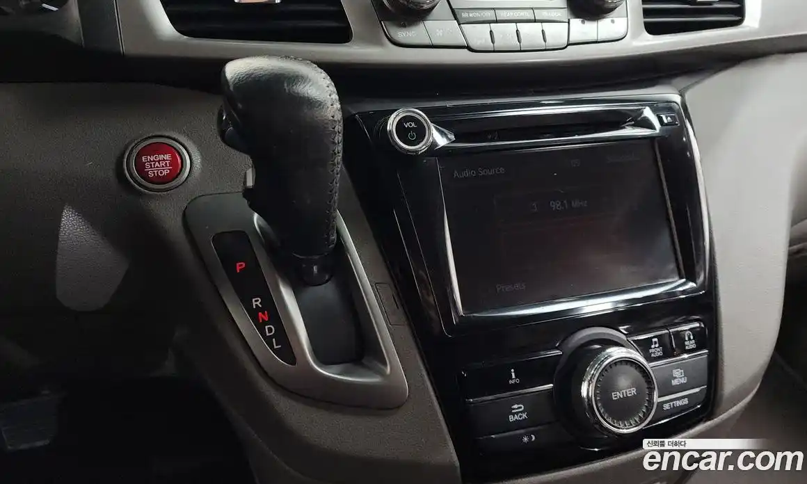 Honda Odyssey 2016 3.5 Автомат в Москве № 170665, фото 13