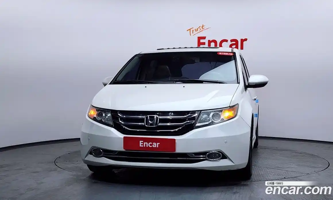 Honda Odyssey 2016 3.5 Автомат в Москве № 170665, фото 10