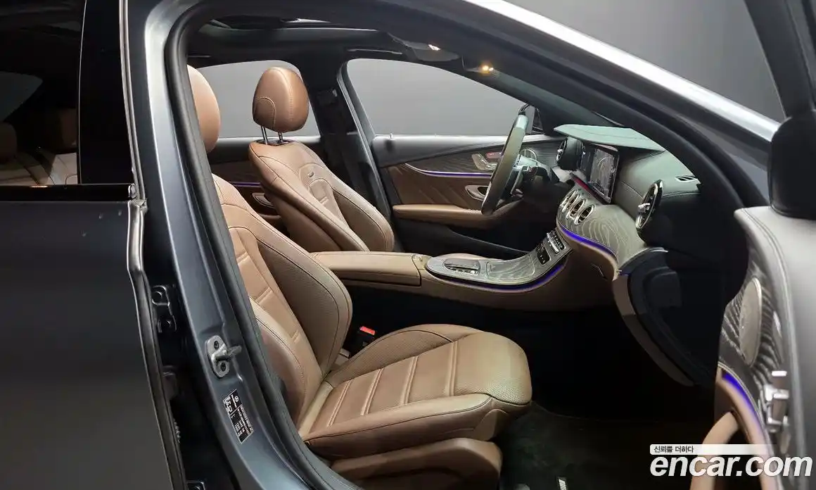 Mercedes-Benz E-Class 2023 3.0 Автомат в Москве № 176274, фото 10