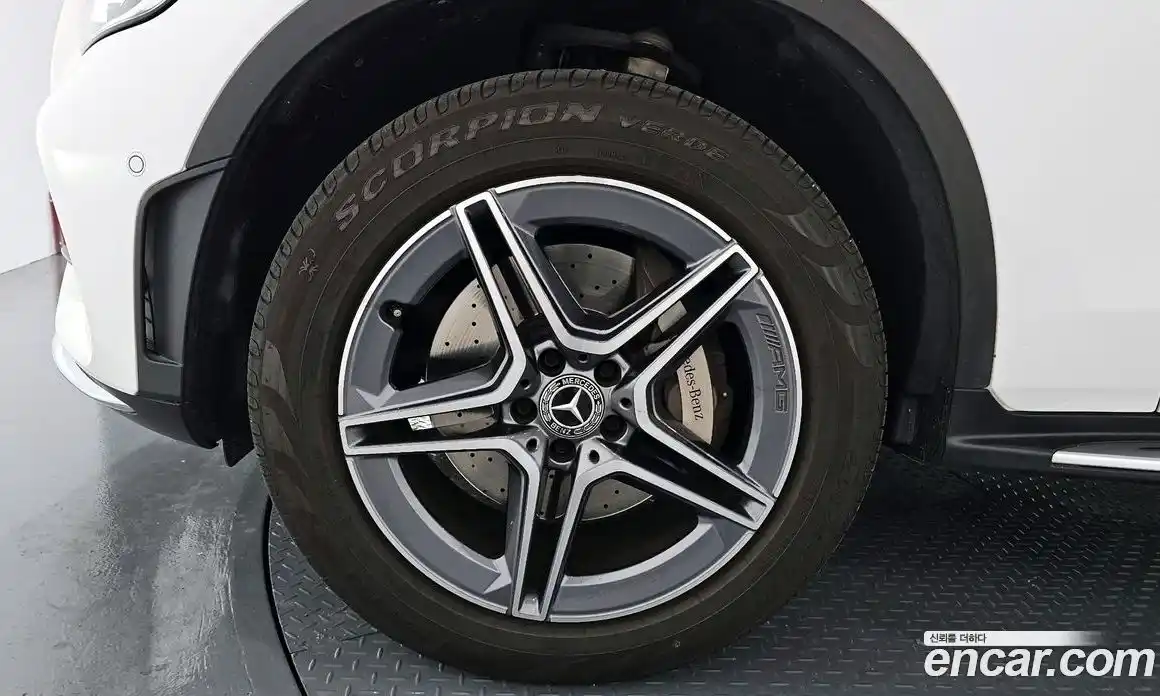 Mercedes-Benz GLC-Class 2023 2.0 Автомат в Москве № 176447, фото 10