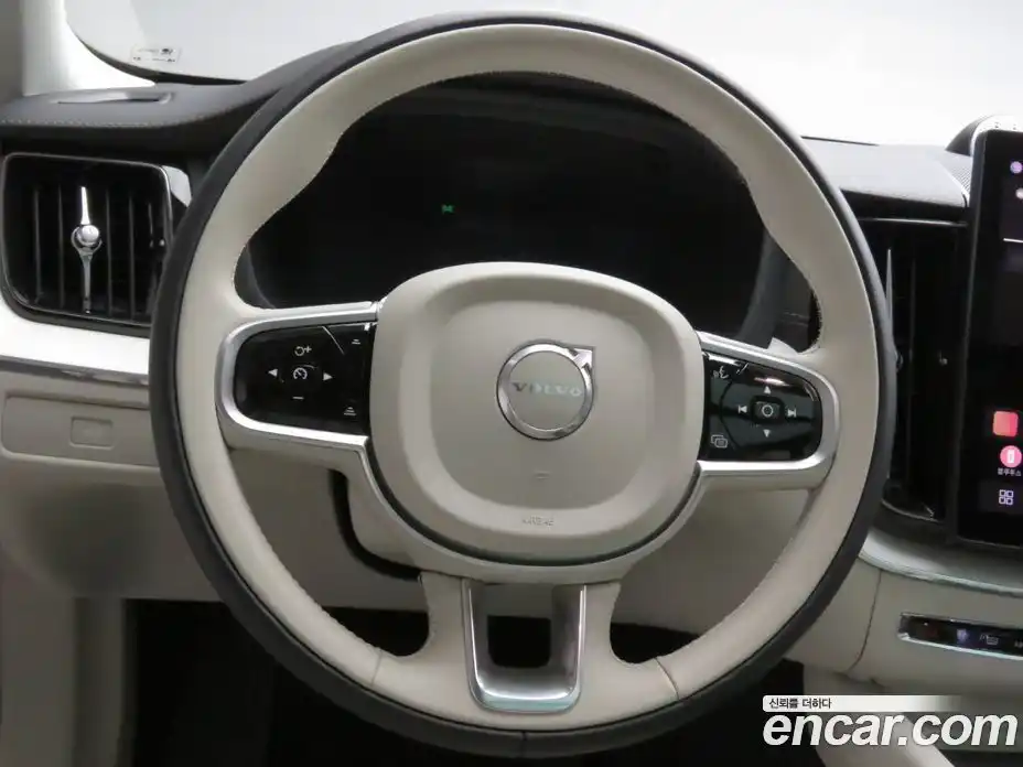 Volvo XC60 2026 2.0 Автомат в Москве № 176997, фото 14