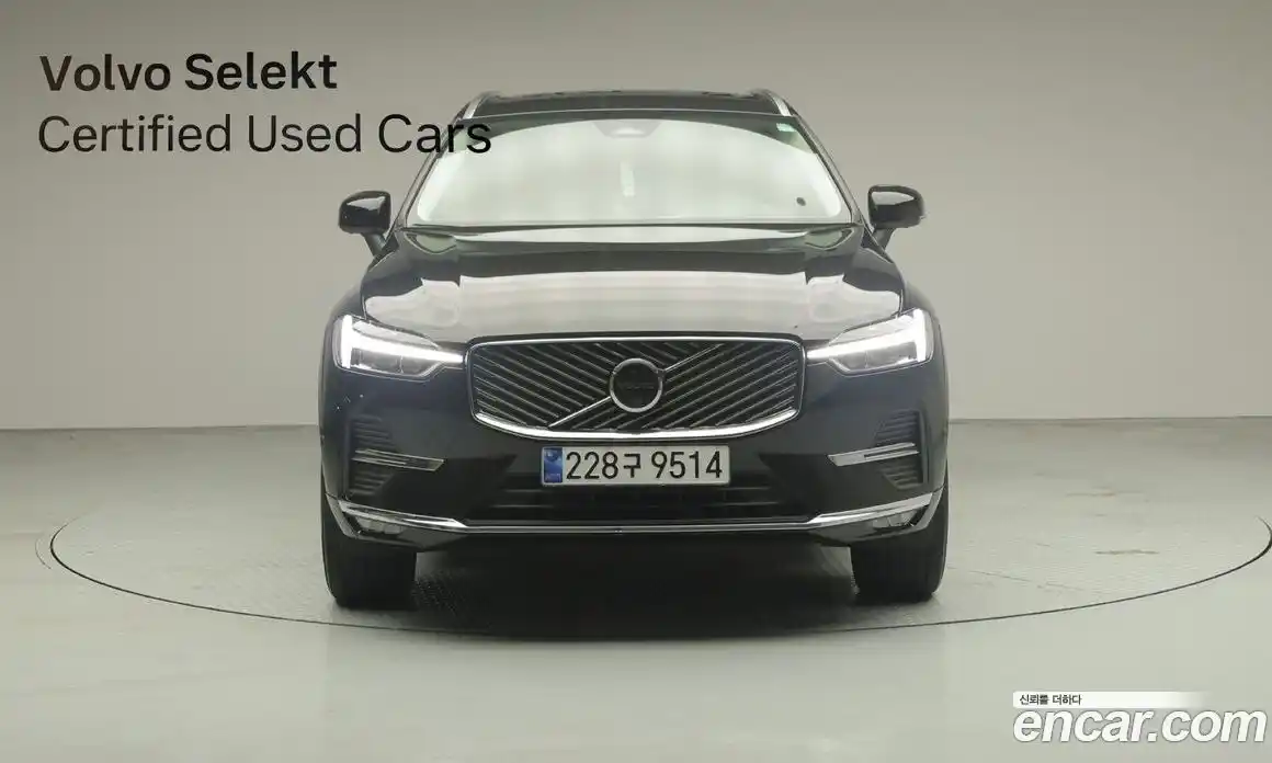 Volvo XC60 2026 2.0 Автомат в Москве № 176997, фото 3