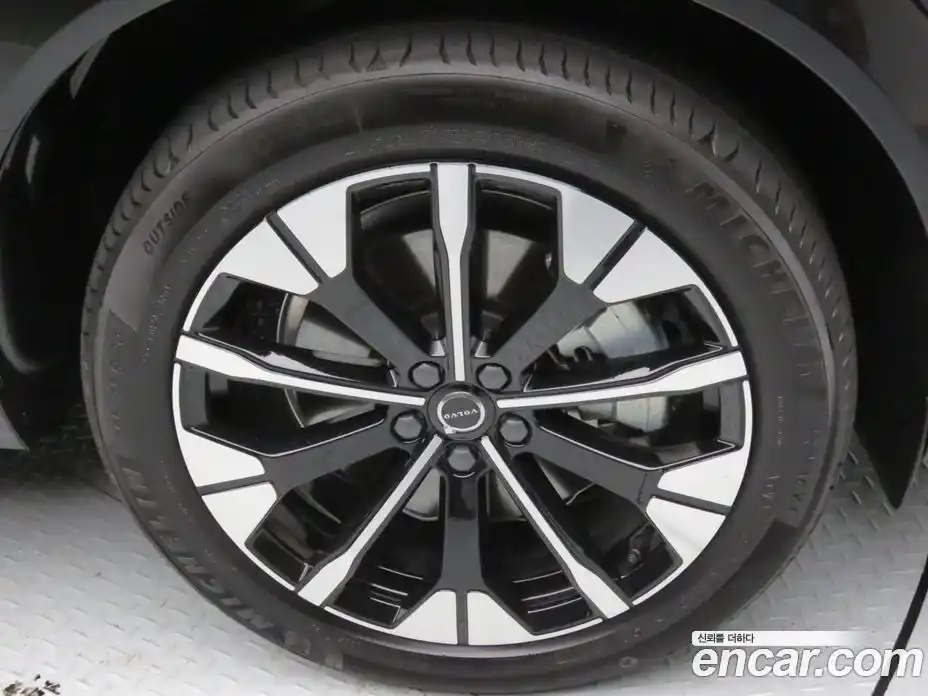 Volvo XC60 2026 2.0 Автомат в Москве № 176997, фото 5