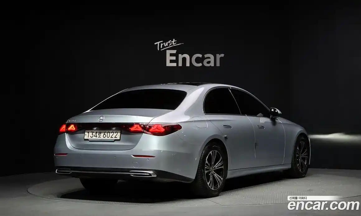 Mercedes-Benz E-Class 2025 2.0 Автомат в Москве № 177143, фото 15