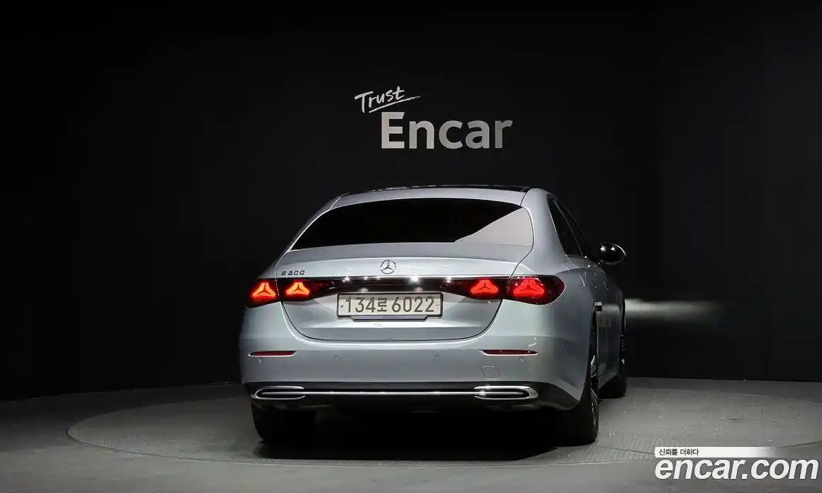 Mercedes-Benz E-Class 2025 2.0 Автомат в Москве № 177143, фото 16