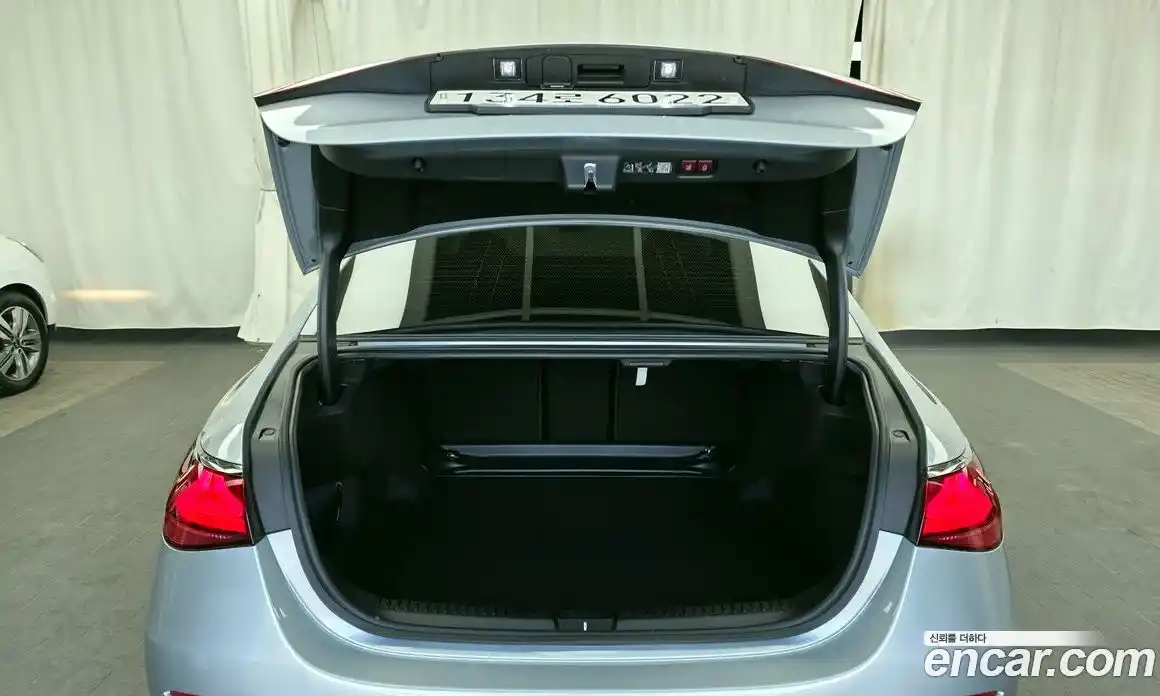 Mercedes-Benz E-Class 2025 2.0 Автомат в Москве № 177143, фото 20