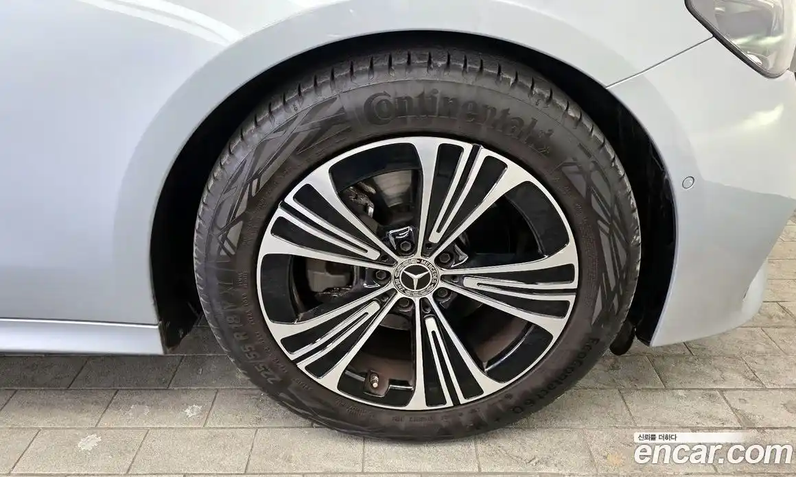 Mercedes-Benz E-Class 2025 2.0 Автомат в Москве № 177143, фото 3