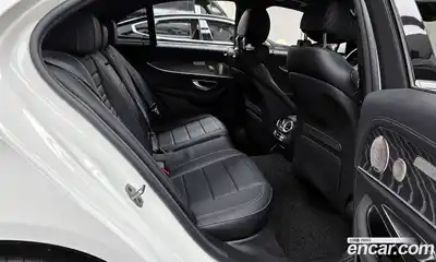 Mercedes-Benz E-Class 2023 2.0 Автомат в Москве № 177978, миниатюра 12