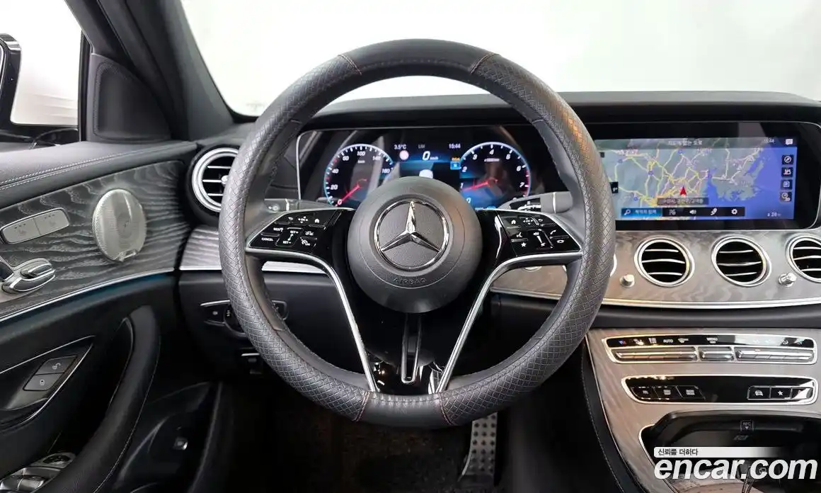 Mercedes-Benz E-Class 2023 2.0 Автомат в Москве № 177978, фото 13