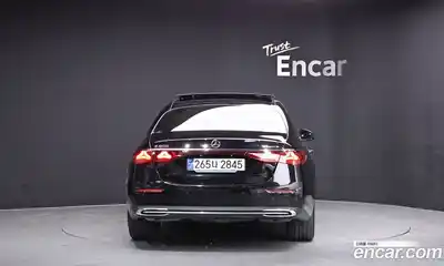 Mercedes-Benz E-Class 2024 2.0 Автомат в Москве № 179663, миниатюра 3