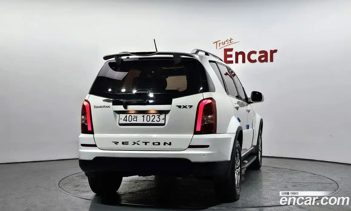 SsangYong Rexton 2014 2.0 Автомат в Москве № 182226, фото 4