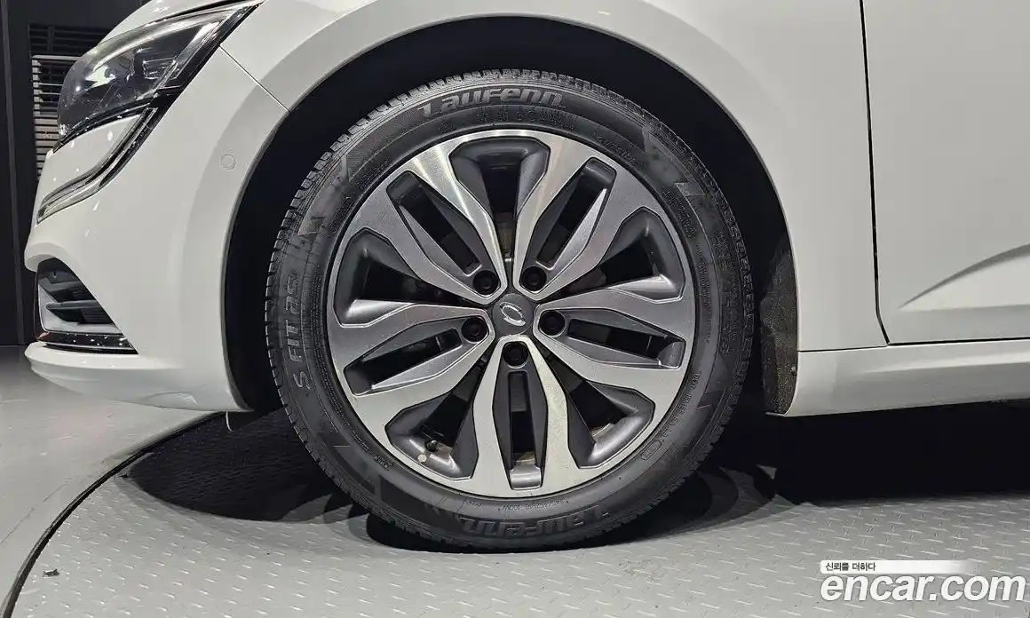 Renault SM6 2017 2.0 Автомат в Москве № 182795, фото 13