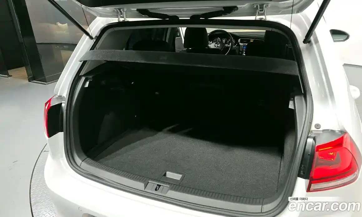 Volkswagen Golf 2015 2.0 Автомат в Москве № 185511, фото 1