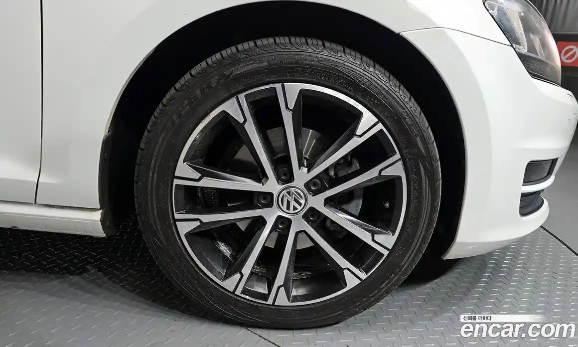 Volkswagen Golf 2015 2.0 Автомат в Москве № 185511, фото 20