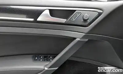 Volkswagen Golf 2015 2.0 Автомат в Москве № 185511, миниатюра 5