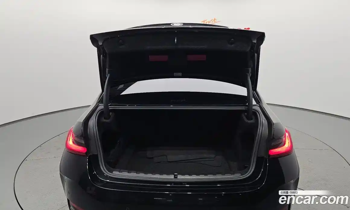 BMW 3-Series 2025 2.0 Автомат в Москве № 187764, фото 11