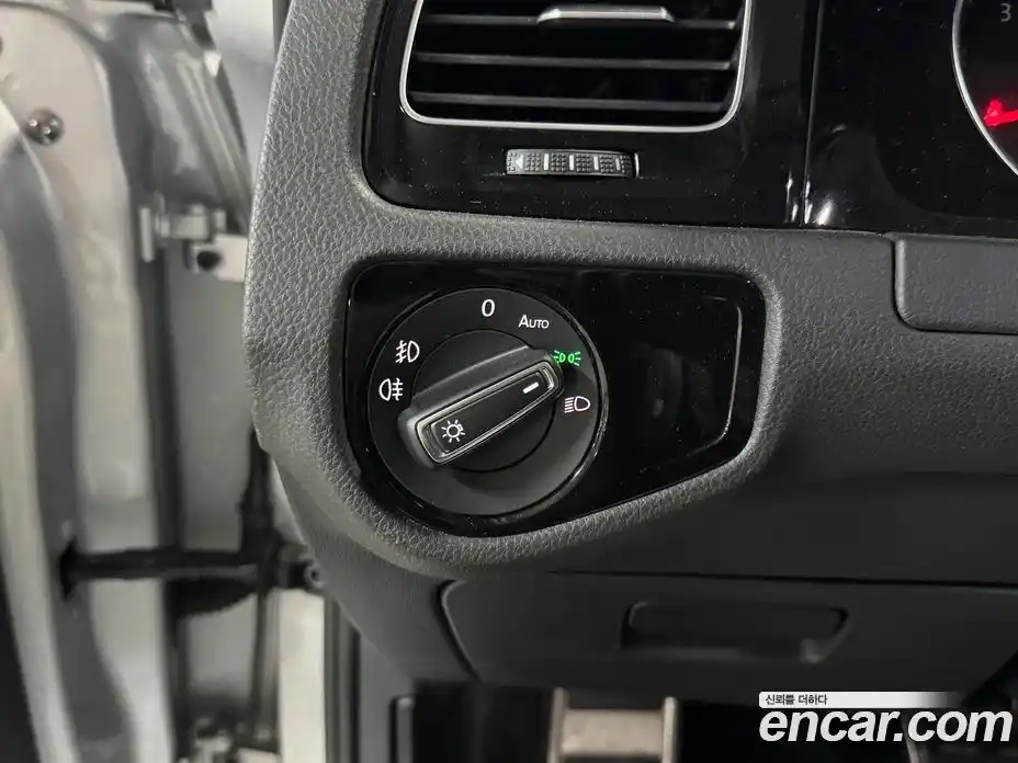 Volkswagen Golf 2016 1.4 Автомат в Москве № 188172, фото 14