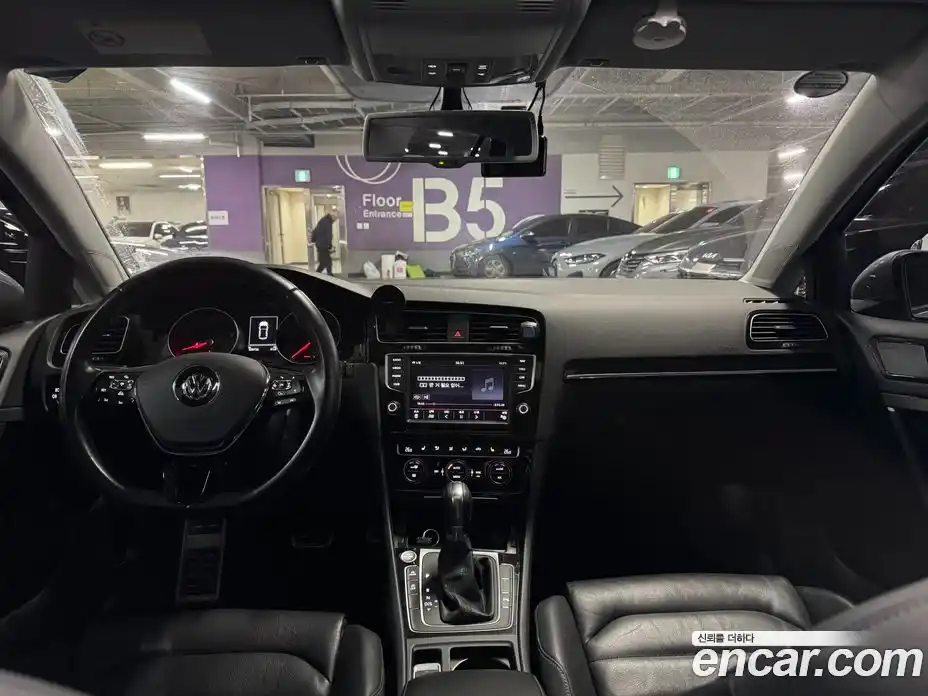 Volkswagen Golf 2016 1.4 Автомат в Москве № 188172, фото 7