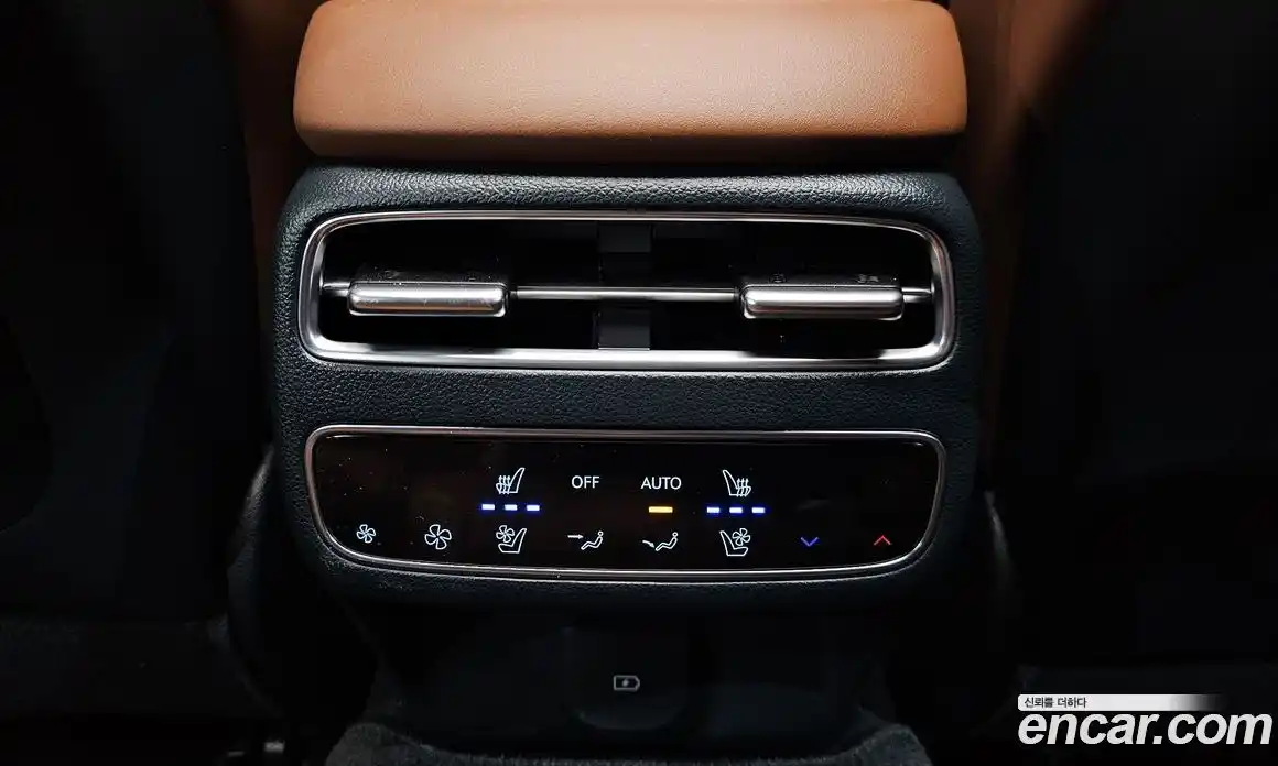 Genesis GV70 2025 2.5 Автомат в Москве № 18880, фото 16