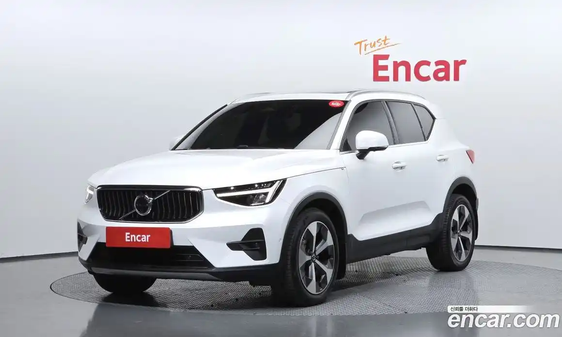 Volvo XC40 2023 2.0 Автомат в Москве № 189381, фото 11