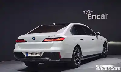 BMW 7-Series 2023 3.0 Автомат в Москве № 190411, миниатюра 3