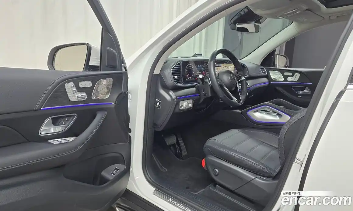 Mercedes-Benz GLE-Class 2025 3.0 Автомат в Москве № 193756, фото 3