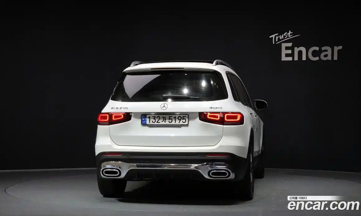 Mercedes-Benz GLB-Class 2022 2.0 Автомат в Москве № 194596, фото 13