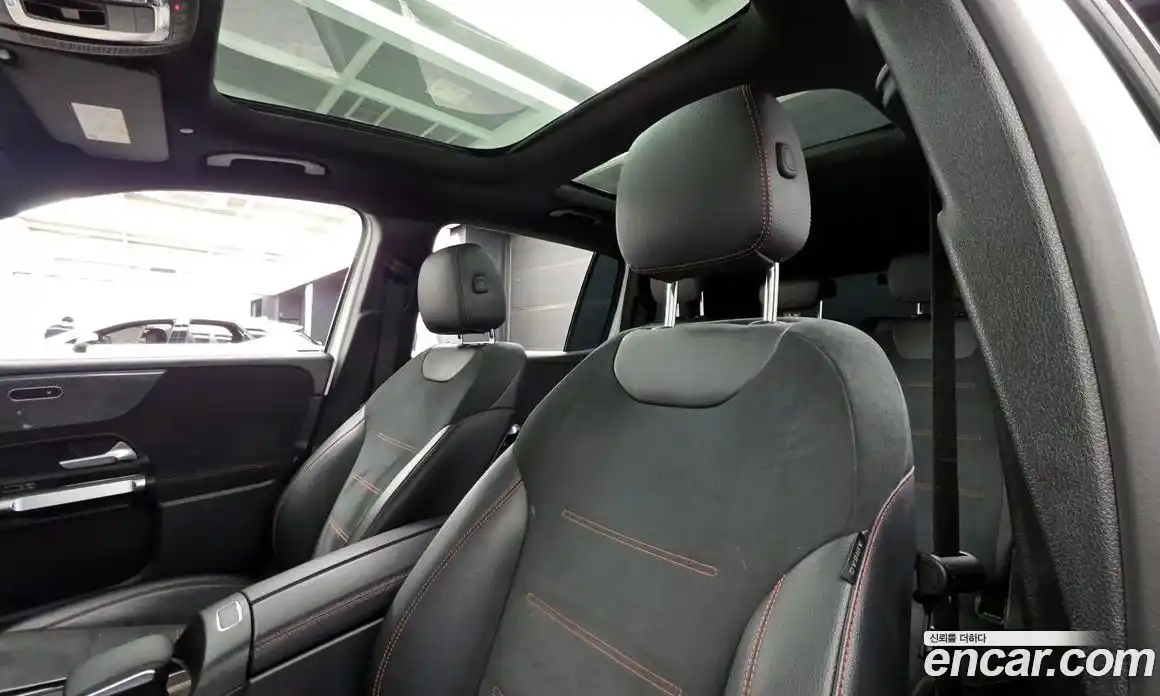 Mercedes-Benz GLB-Class 2022 2.0 Автомат в Москве № 194596, фото 10