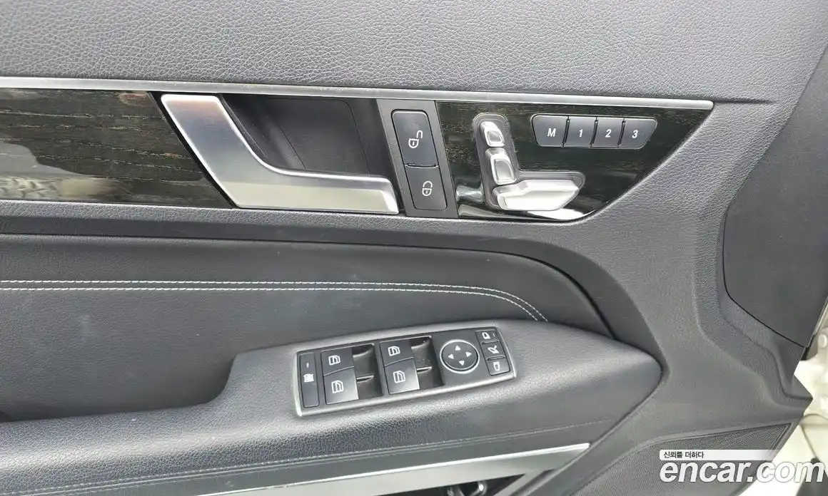 Mercedes-Benz E-Class 2014 2.0 Автомат в Москве № 195094, фото 16