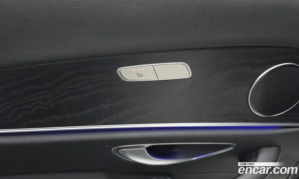 Mercedes-Benz E-Class 2017 2.0 Автомат в Москве № 195421, фото 18