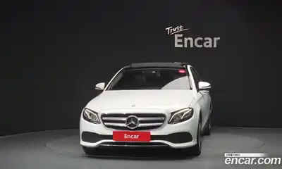 Mercedes-Benz E-Class 2017 2.0 Автомат в Москве № 195421, миниатюра 3