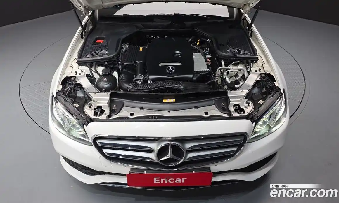 Mercedes-Benz E-Class 2017 2.0 Автомат в Москве № 195421, фото 6