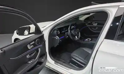 Mercedes-Benz E-Class 2017 2.0 Автомат в Москве № 195421, миниатюра 10