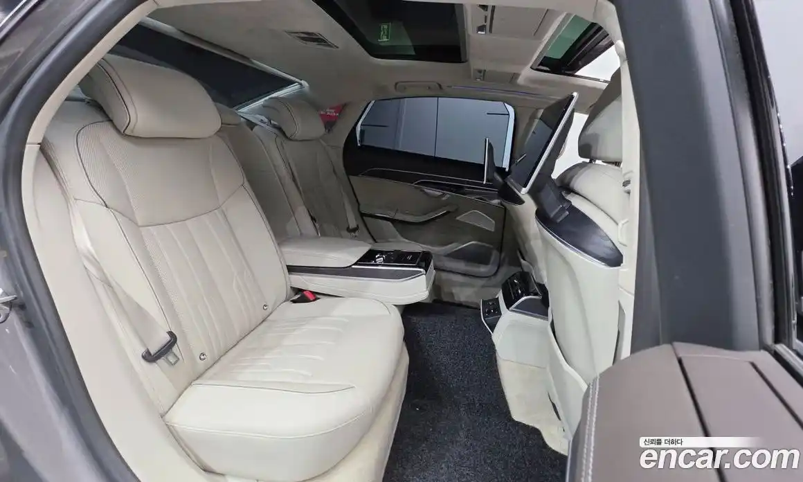 Audi A8 2018 3.0 Автомат в Москве № 196546, фото 19