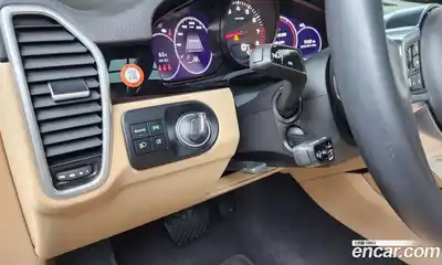 Porsche Cayenne 2023 3.0 Автомат в Москве № 197180, миниатюра 5