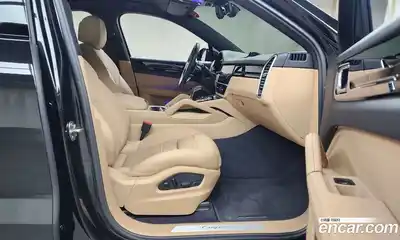 Porsche Cayenne 2023 3.0 Автомат в Москве № 197180, миниатюра 8