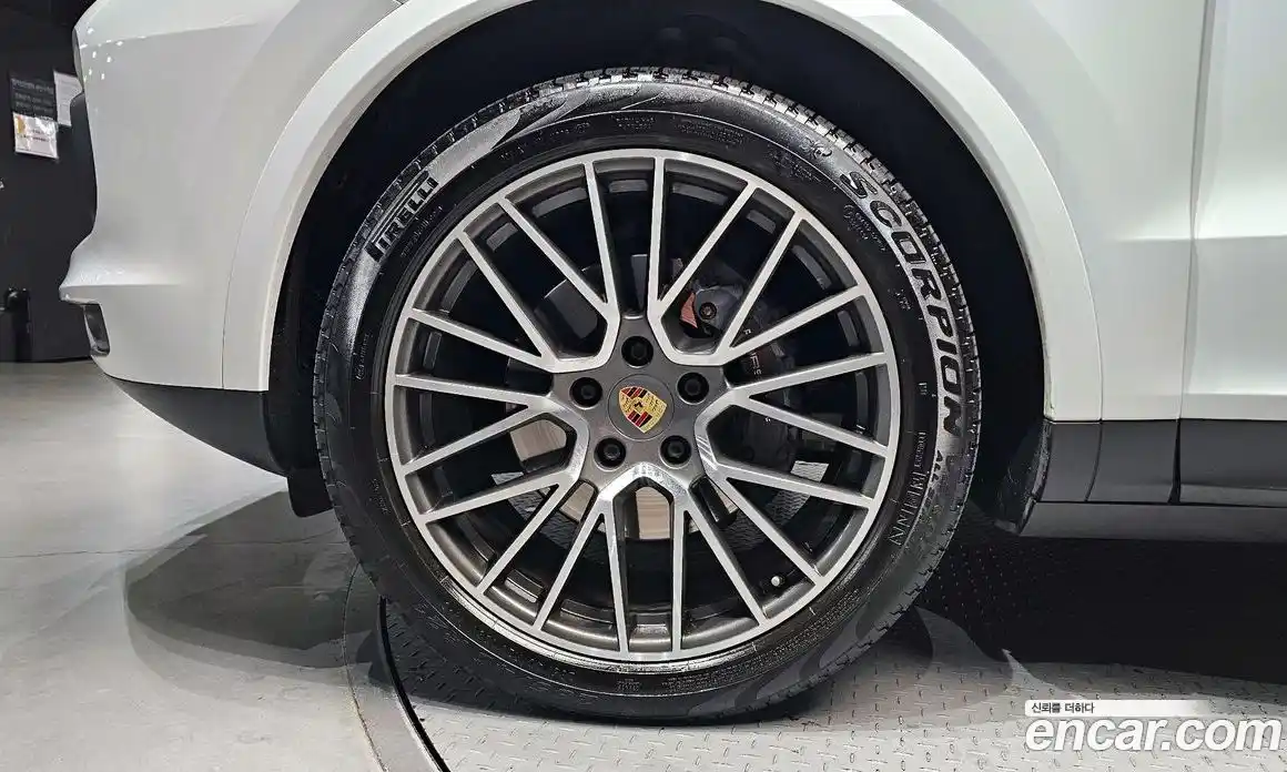 Porsche Cayenne 2021 3.0 Автомат в Москве № 197426, фото 17