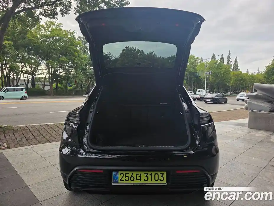 Porsche Macan 2025 Автомат в Москве № 197824, фото 14