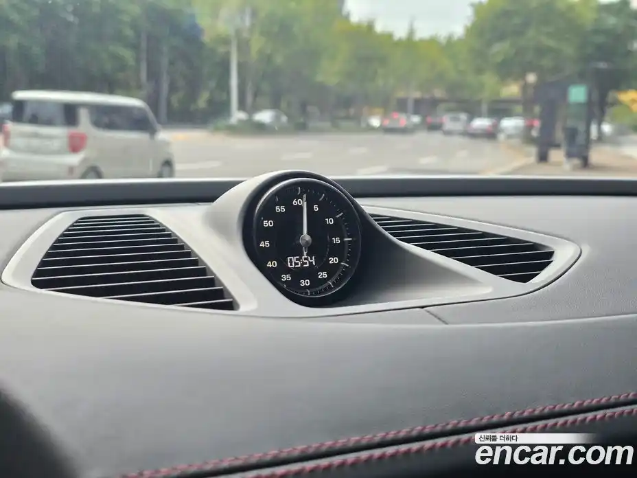 Porsche Macan 2025 Автомат в Москве № 197824, фото 16