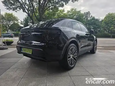 Porsche Macan 2025 Автомат в Москве № 197824, миниатюра 2