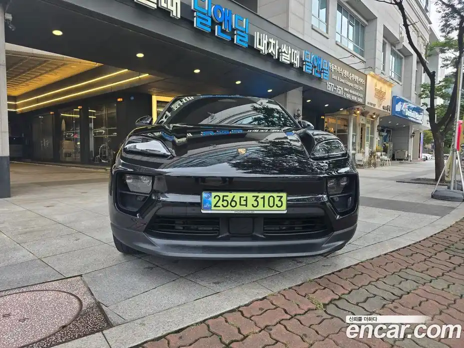 Porsche Macan 2025 Автомат в Москве № 197824, фото 3