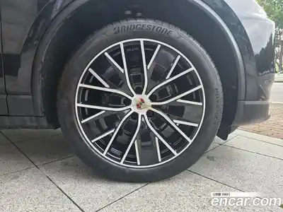 Porsche Macan 2025 Автомат в Москве № 197824, миниатюра 5