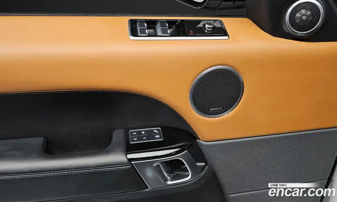 Land Rover Range-Rover Sport 2018 3.0 Автомат в Москве № 198205, фото 17