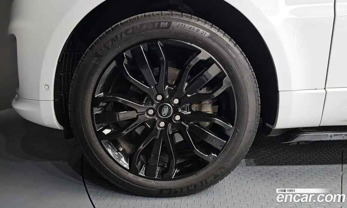 Land Rover Range-Rover Sport 2018 3.0 Автомат в Москве № 198205, фото 5