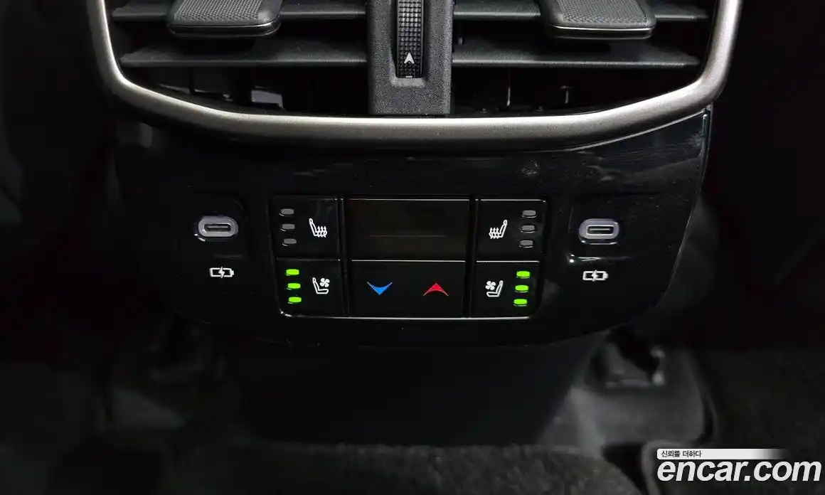 Lexus RX 2024 2.5 Автомат в Москве № 198783, фото 4